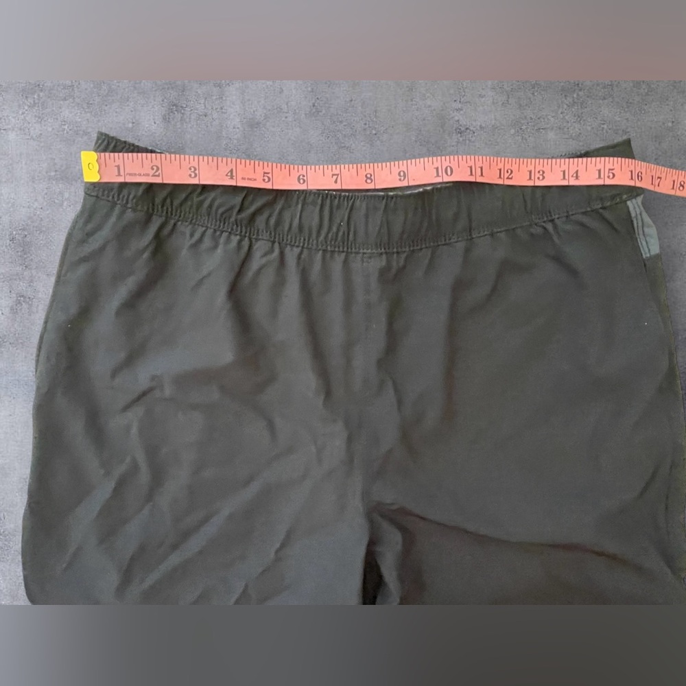 Speedo Shorts - Picture 3 of 7
